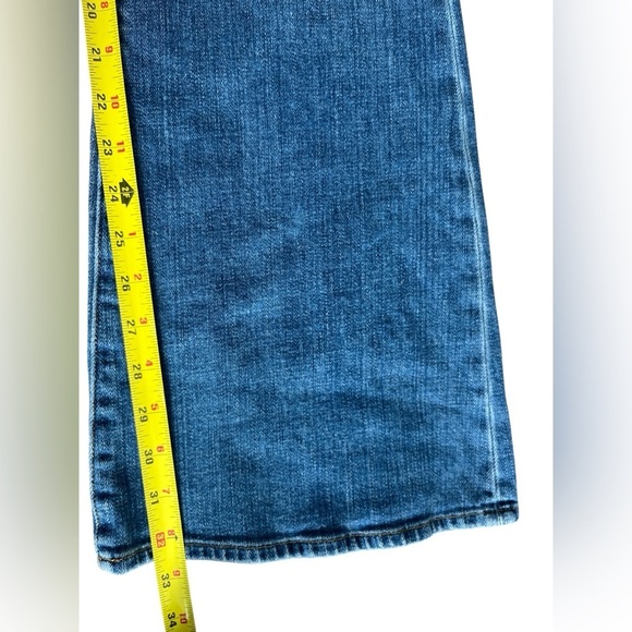 Ladies L’Agence Flare Medium Wash Jeans Size 31 - Picture 5 of 7